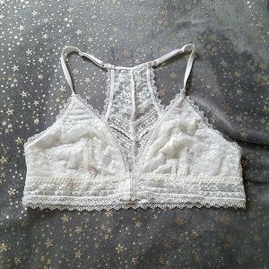 Victoria's Secret Medium Lacy Cream Bralette